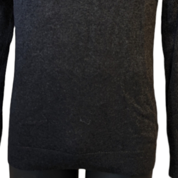 Rw&co grey knit sweater medium - Picture 3 of 5